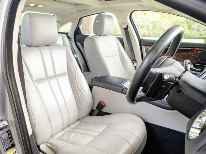 2010 Jaguar Xj