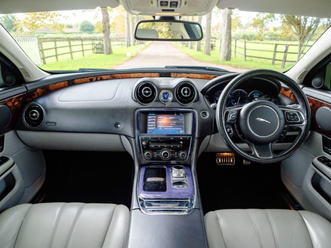 2010 Jaguar Xj
