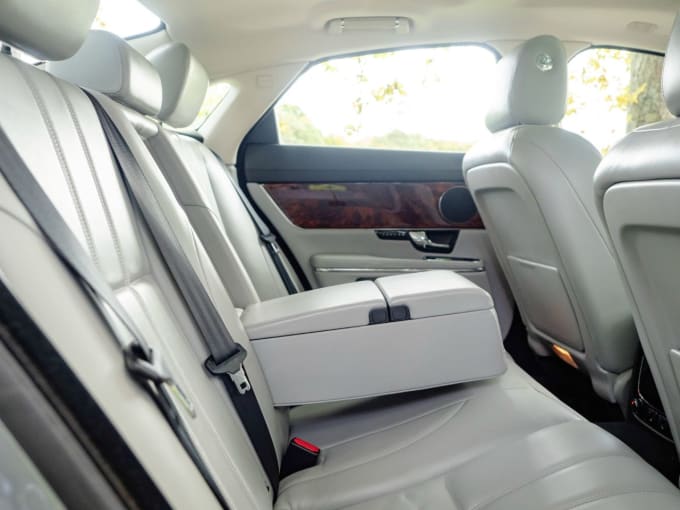 2010 Jaguar Xj