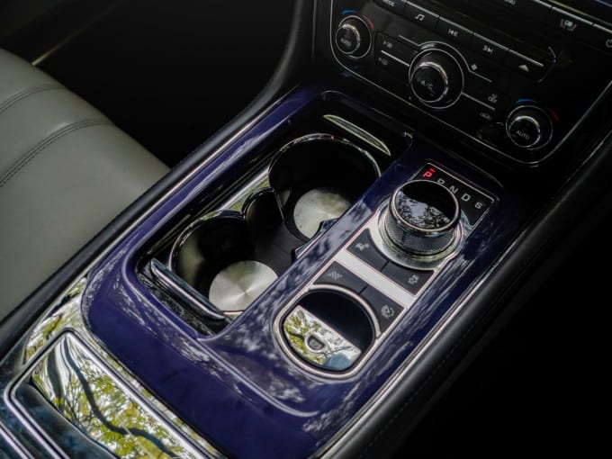 2010 Jaguar Xj