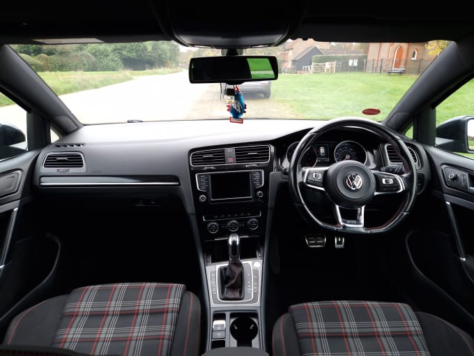 2025 Volkswagen Golf Gti