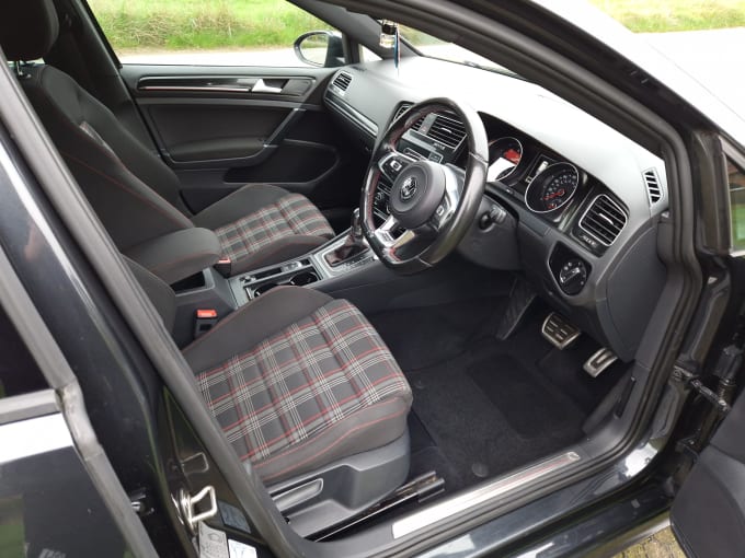 2025 Volkswagen Golf Gti