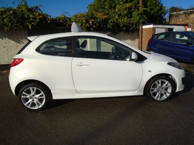 2010 Mazda Mazda 2