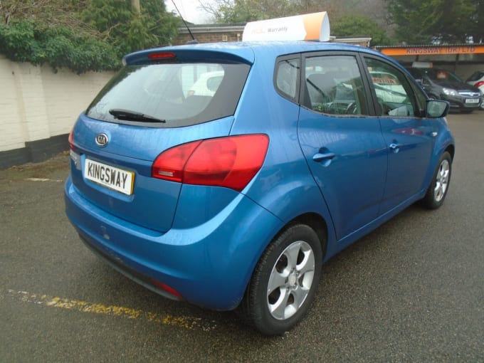 2010 Kia Venga