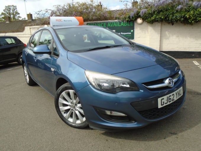 2025 Vauxhall Astra