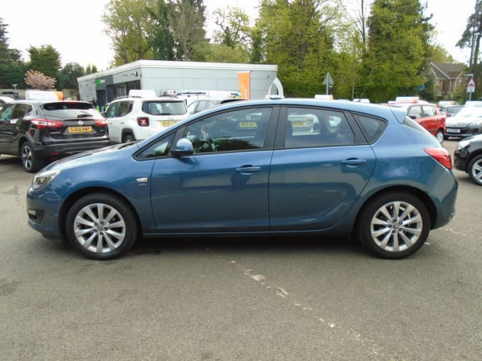 2025 Vauxhall Astra