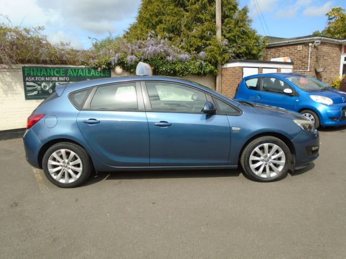 2025 Vauxhall Astra