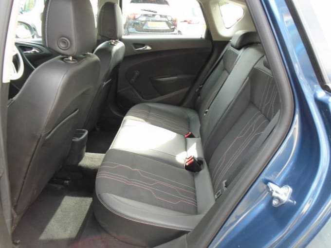 2025 Vauxhall Astra