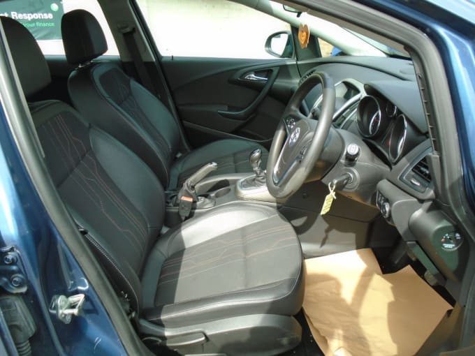 2025 Vauxhall Astra