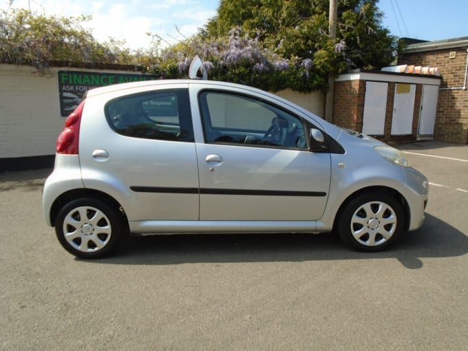 2025 Peugeot 107