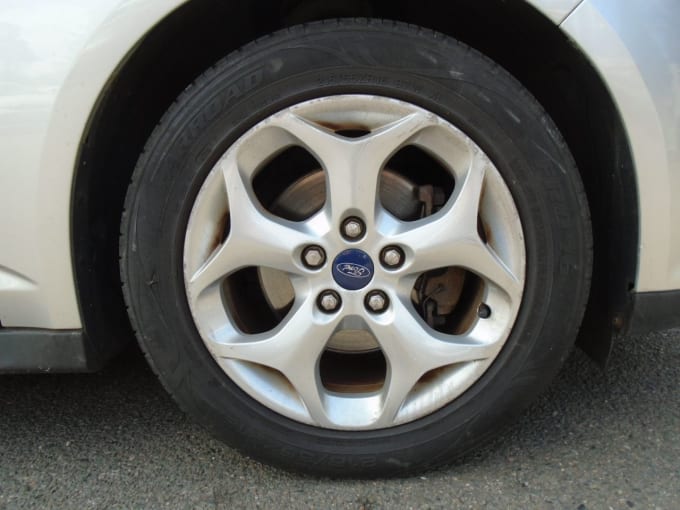 2025 Ford C-max