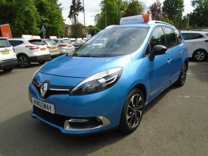 2025 Renault Grand Scenic