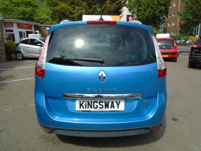 2025 Renault Grand Scenic