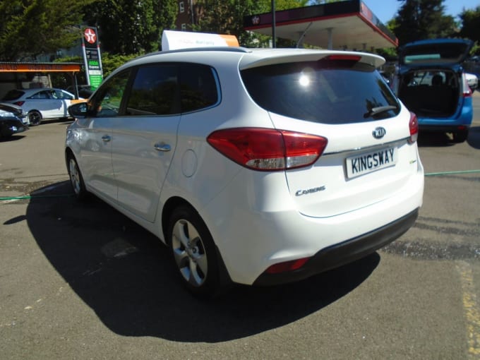 2025 Kia Carens