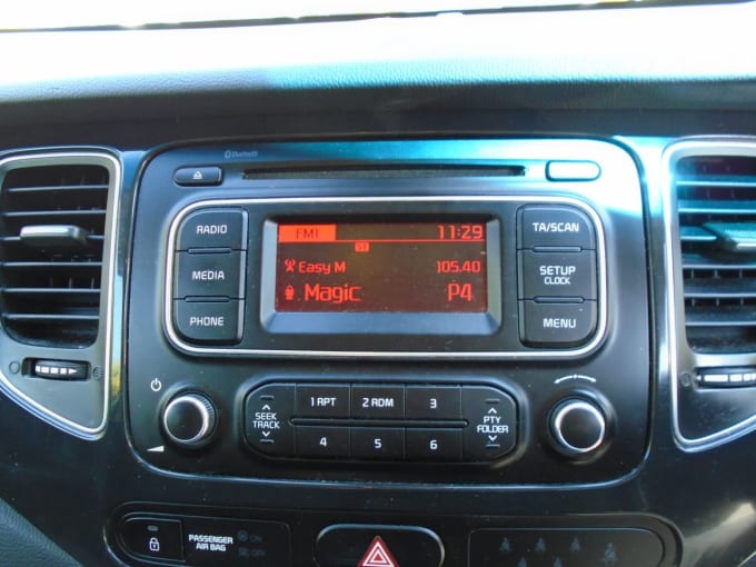2025 Kia Carens