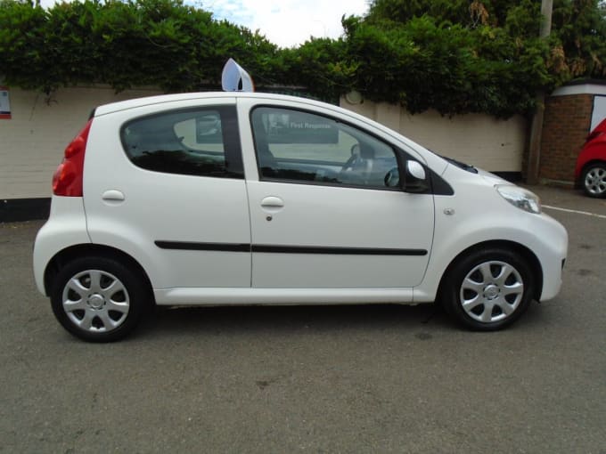 2025 Peugeot 107