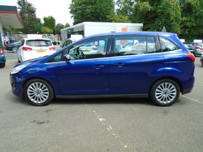 2025 Ford Grand C-max
