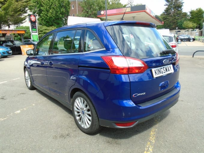 2025 Ford Grand C-max