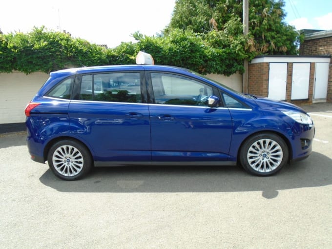 2025 Ford Grand C-max