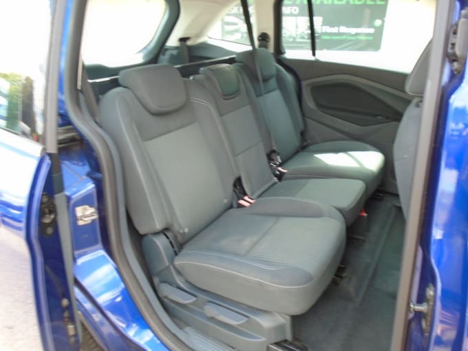 2025 Ford Grand C-max