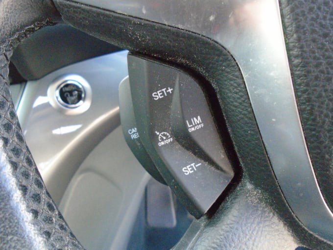 2025 Ford Grand C-max