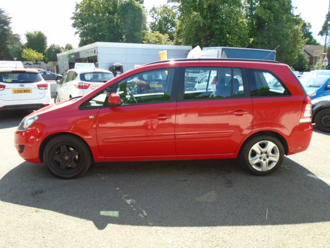 2025 Vauxhall Zafira