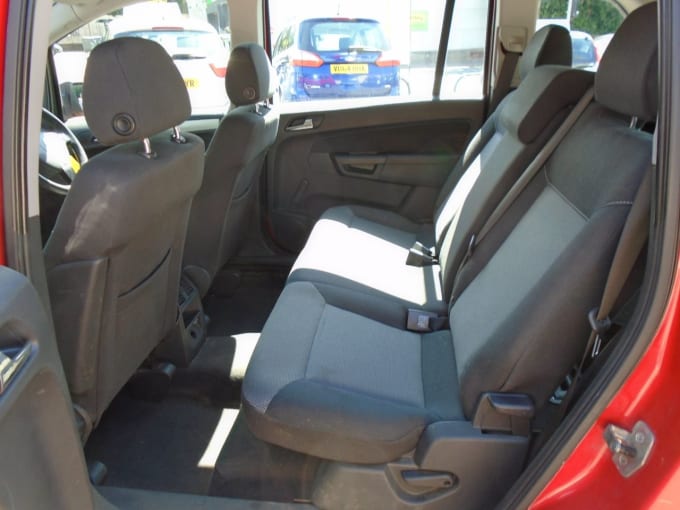 2025 Vauxhall Zafira