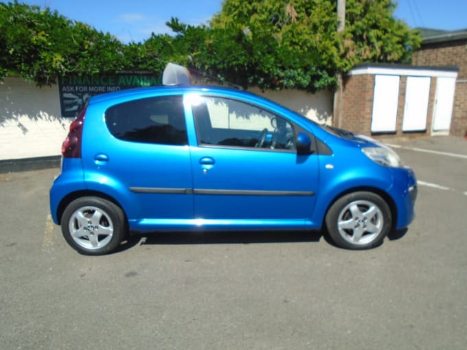 2025 Peugeot 107