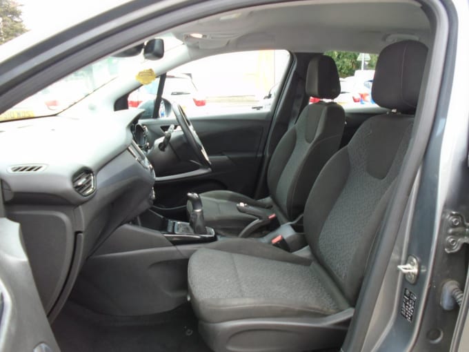 2025 Vauxhall Crossland X