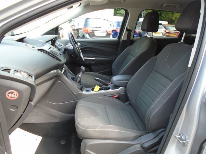 2025 Ford Kuga