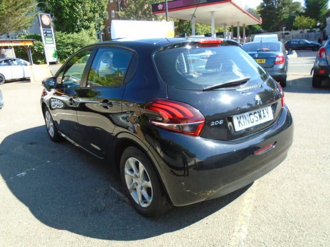 2025 Peugeot 208