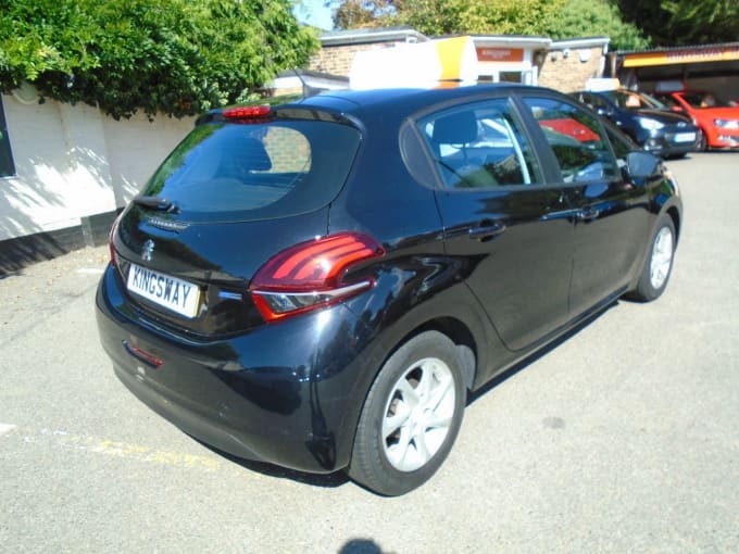 2025 Peugeot 208