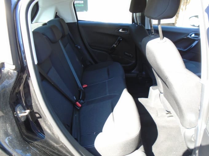 2025 Peugeot 208