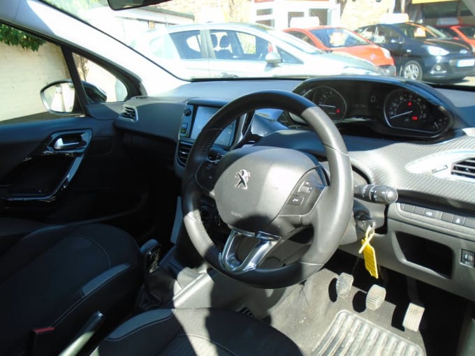 2025 Peugeot 208