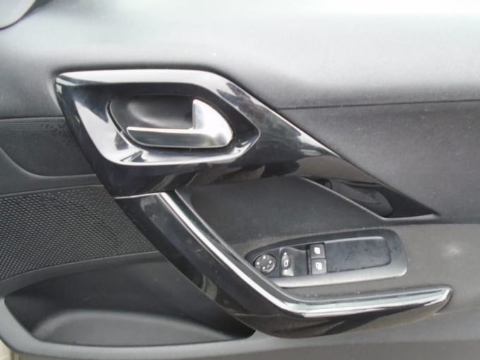 2025 Peugeot 208
