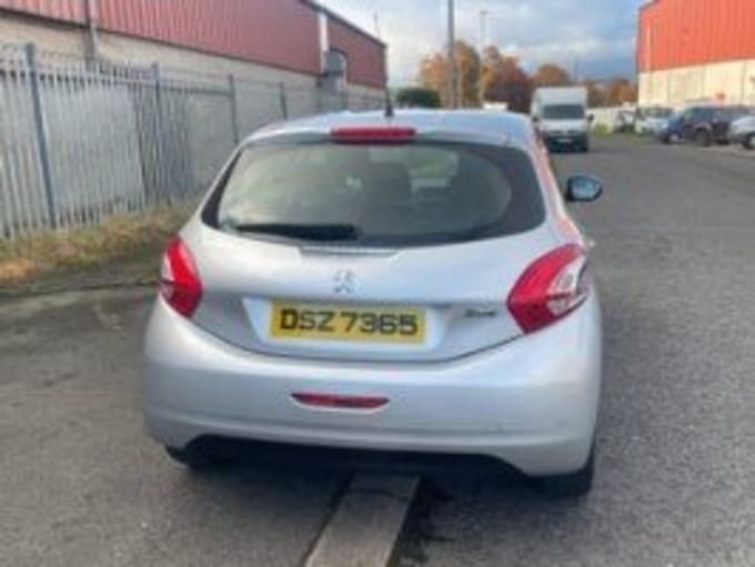 2014 Peugeot 208