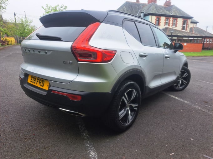 2025 Volvo Xc40