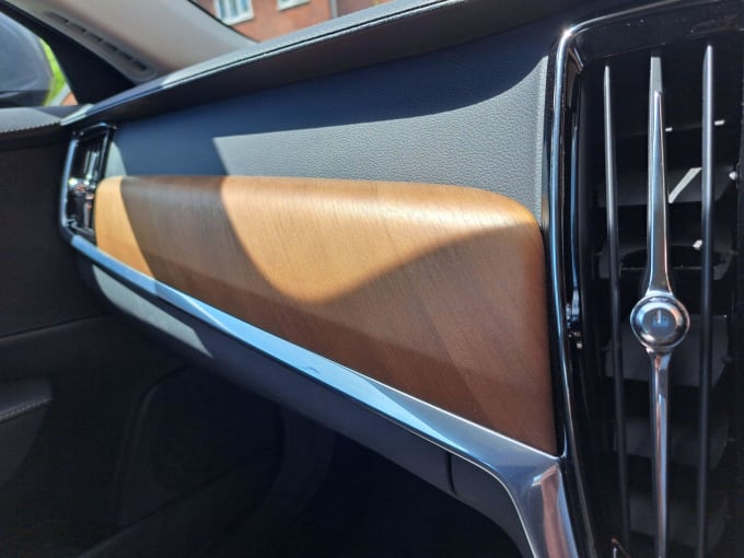 2025 Volvo S90