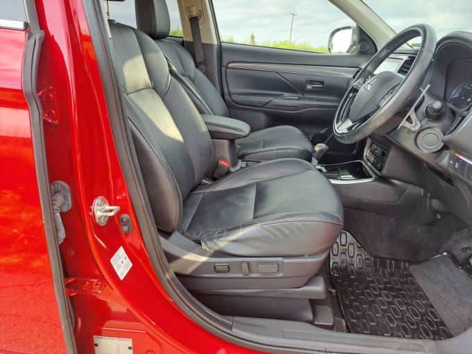 2025 Mitsubishi Outlander
