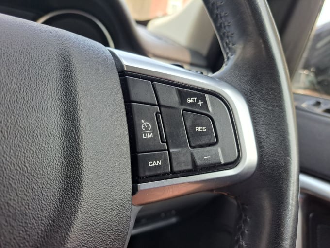 2025 Land Rover Discovery Sport