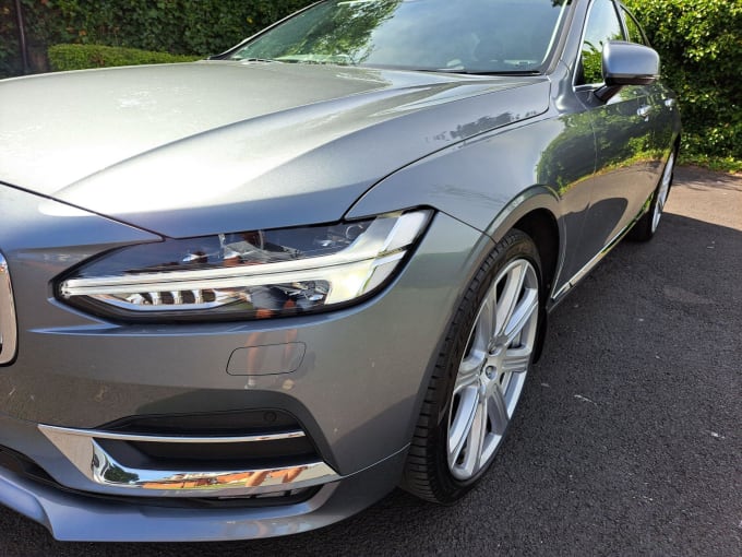 2025 Volvo S90