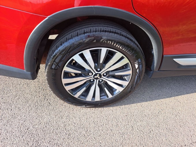 2025 Mitsubishi Outlander