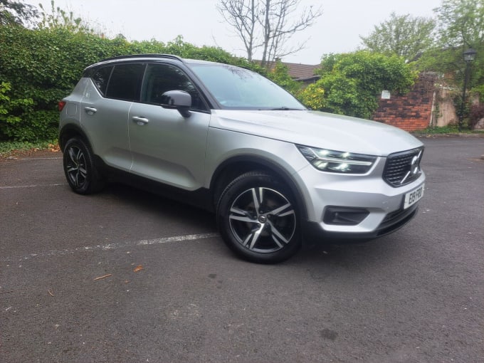 2025 Volvo Xc40