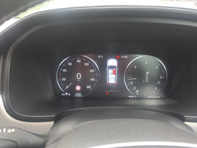 2025 Volvo V90