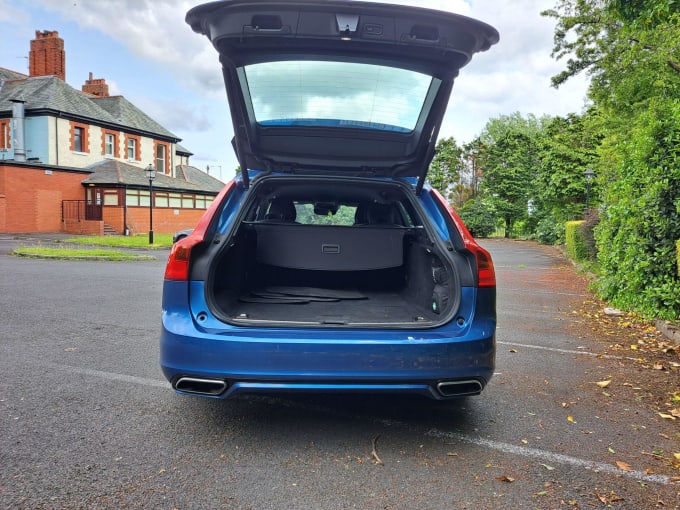 2025 Volvo V90