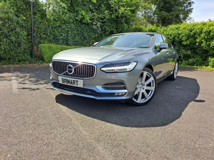 2025 Volvo S90
