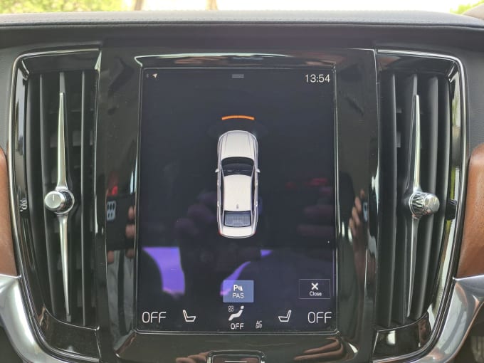 2025 Volvo S90