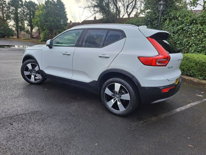 2025 Volvo Xc40