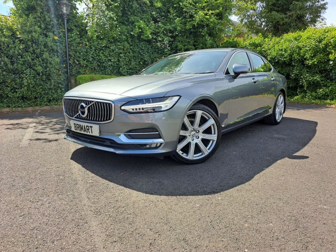 2025 Volvo S90