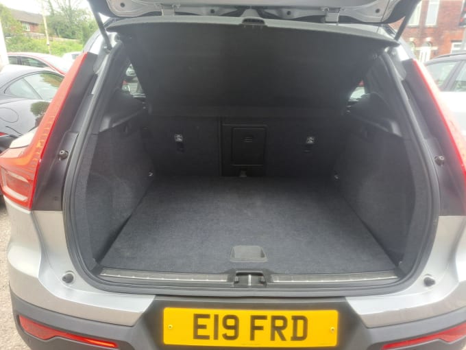 2025 Volvo Xc40